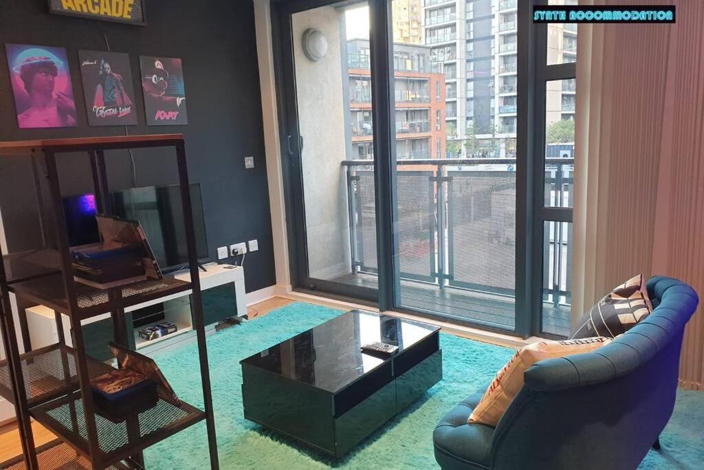 80S Retro 1Bed Studio Serviced Apartment Canary Wharf Perfect For Solo & Couple Travellers London Bagian luar foto
